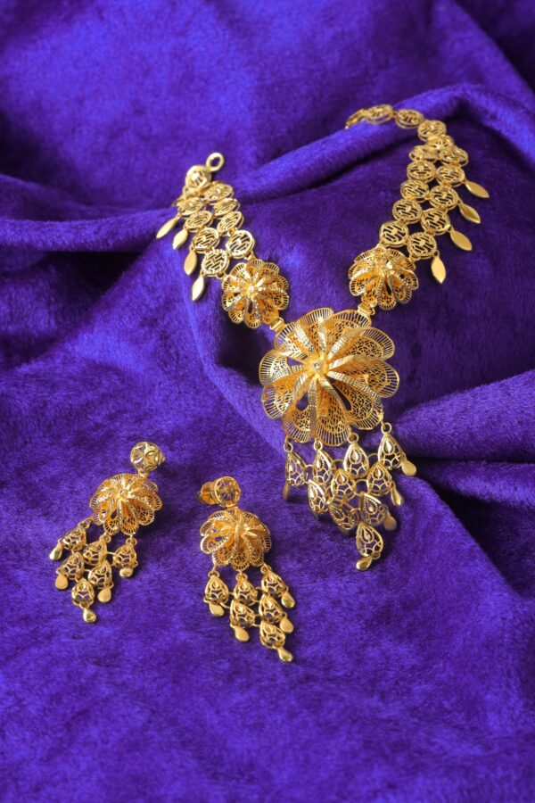 Efsane Grace : Turkish gold haar design
