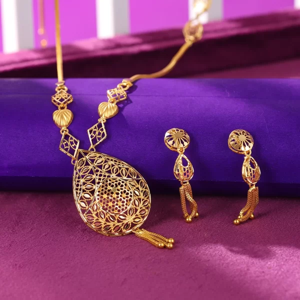 Layali Kuwait |Gold Necklace Set - Image 2