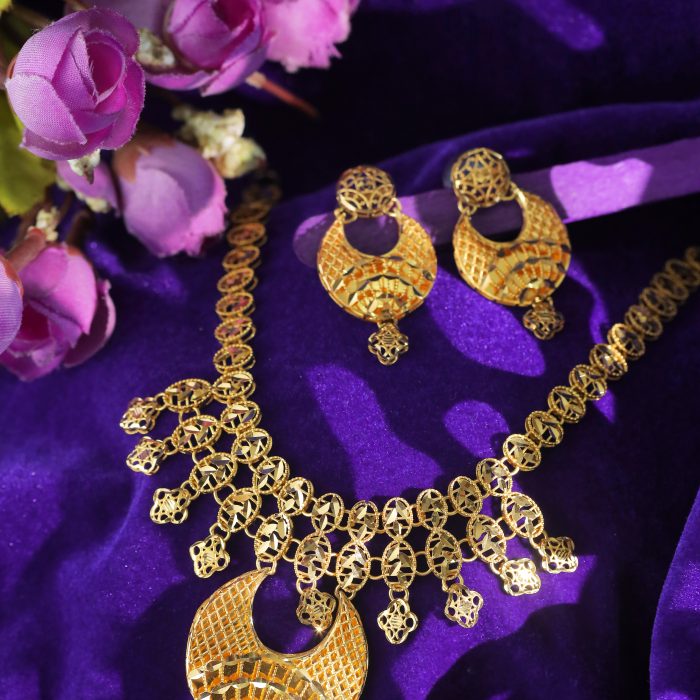 Noor Al Hilal Gold Necklace Set