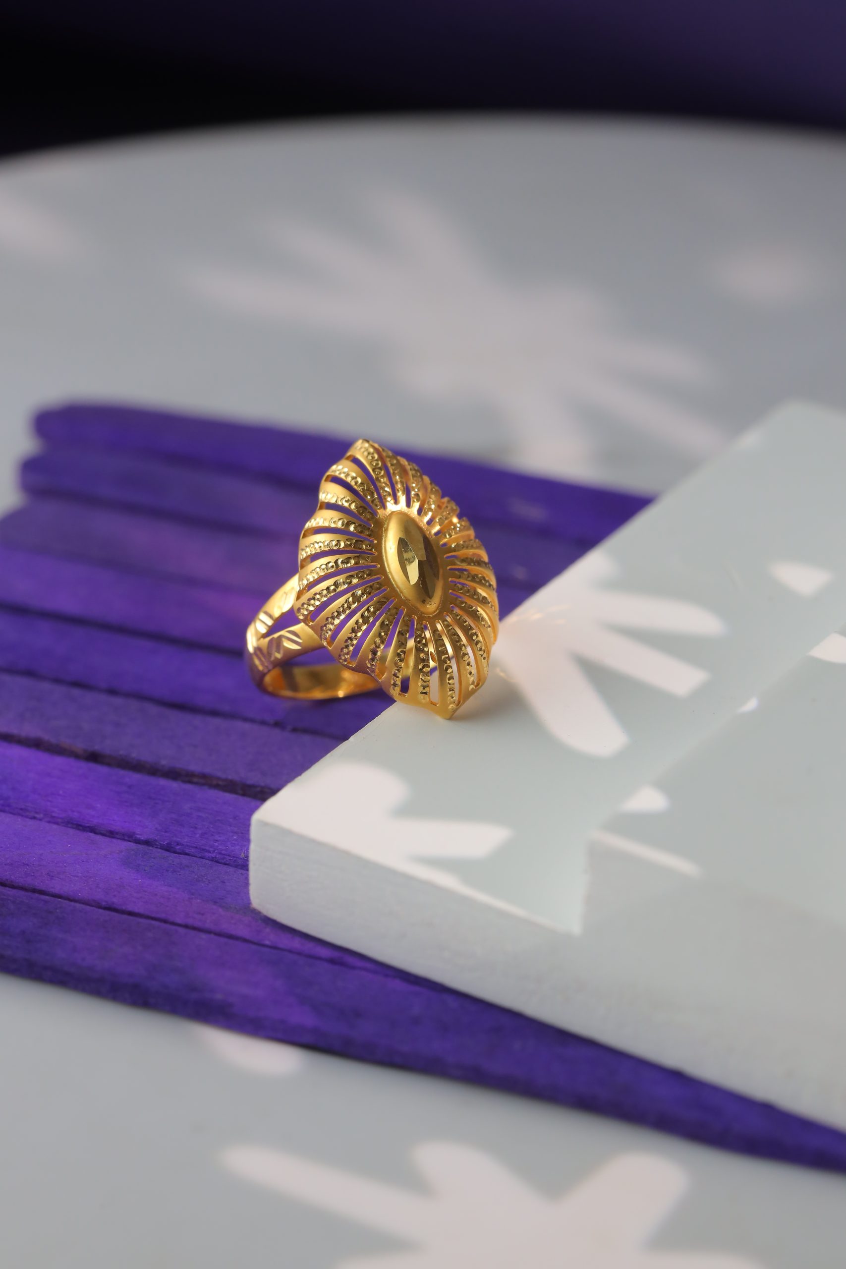 Solis Gold Ring - Exquisite Hollow Gold Ring for Every Occasion