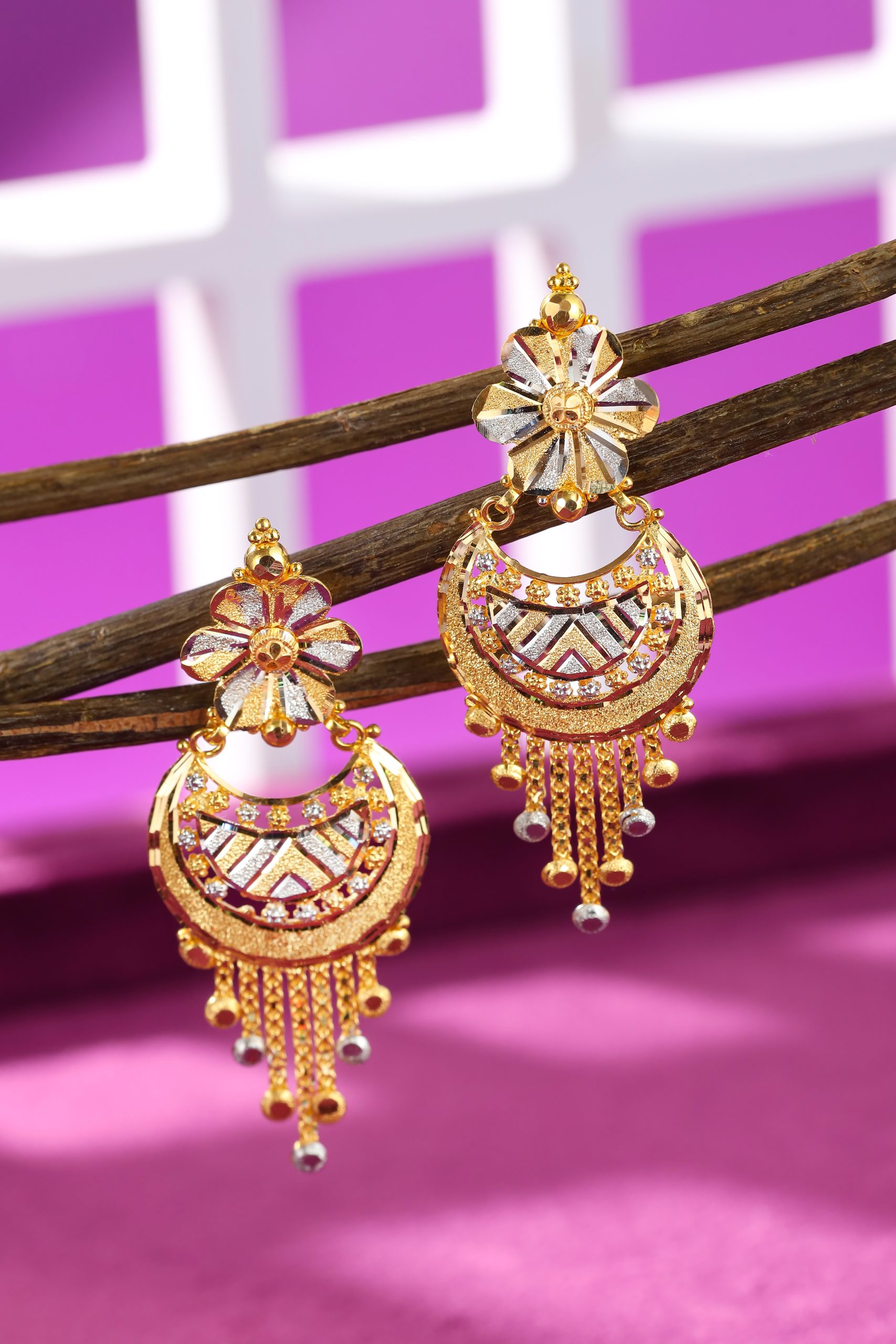 Stellar Aarika - Gold Earrings