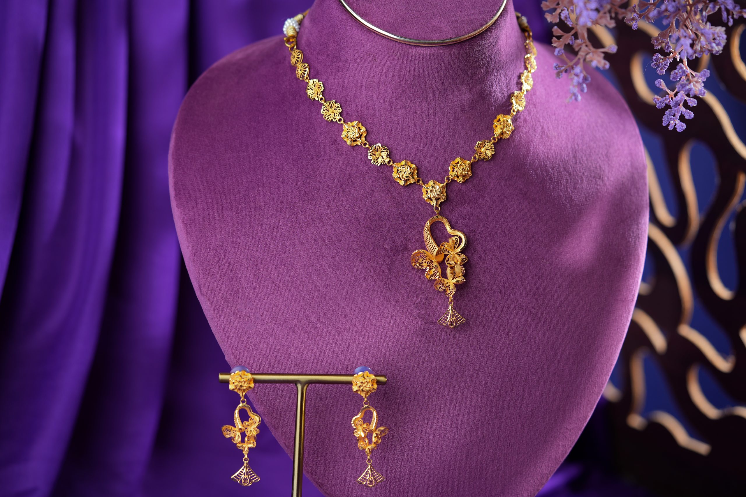 Aurora Blossom Gold Fusion Set – Timeless Floral Elegance