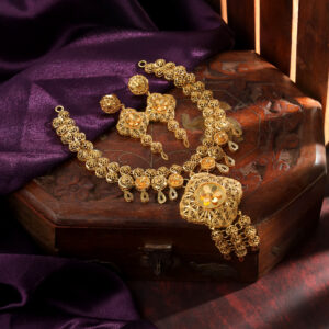 Zeenat Gulbahar Necklace Set – A Royal Symphony of Golden Grace