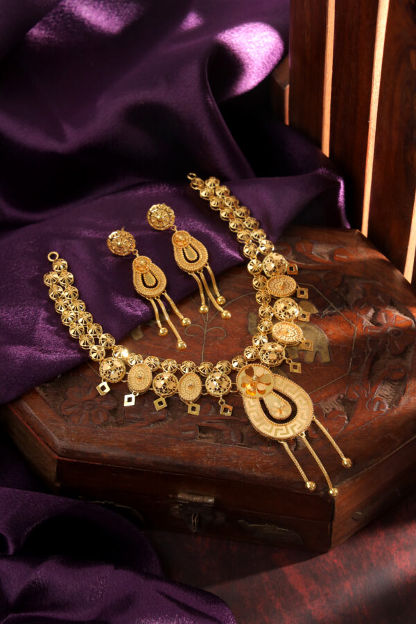 Noor-e-Nazakat Set – Grace Meets Grandeur