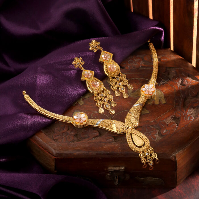 Gulrukh Harmony Set – Subtle Sophistication with Floral Grace