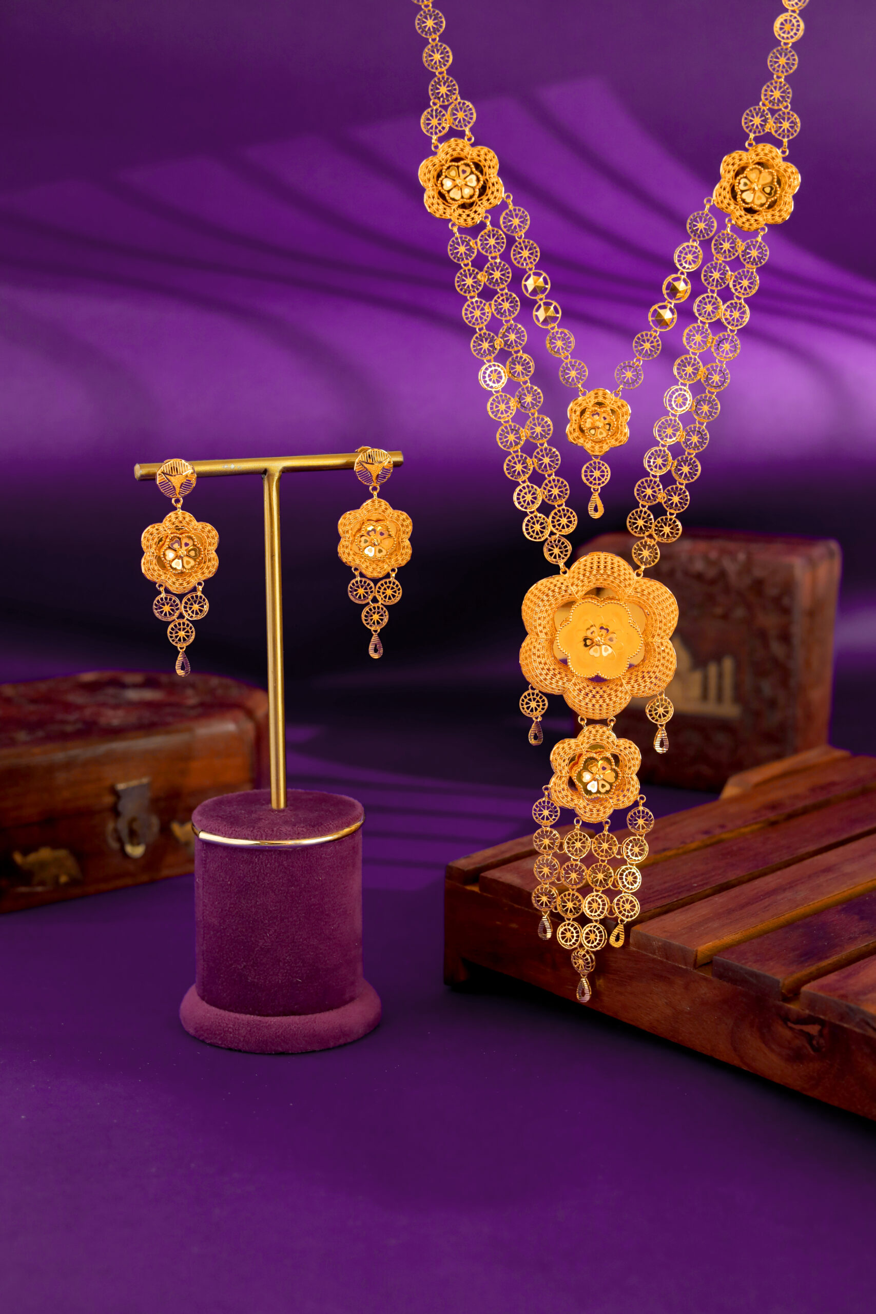 Zahra Gul Floral Gold haar – The Radiant Floral Gold Necklace Set