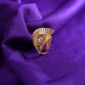 Zarqa Mirage Ring – A Statement of Grace & Golden Glamour