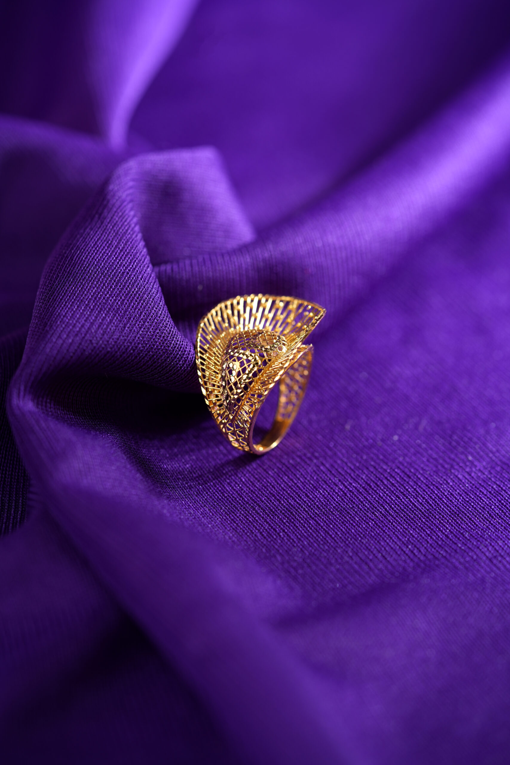 Zarqa Mirage Ring – A Statement of Grace & Golden Glamour