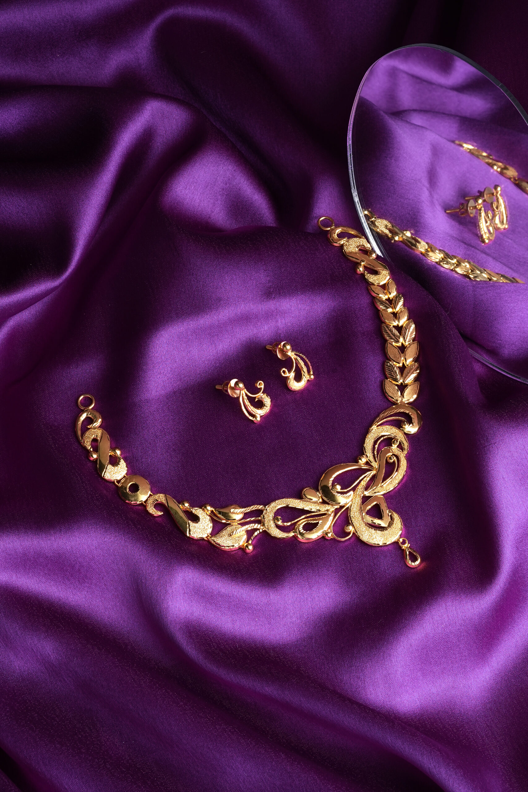 Lulu Al-Sabah Gold Necklace and Earring Set