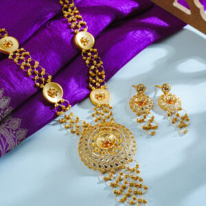 Noor-e-Andaz – Timeless Gold Necklace & Earrings Set