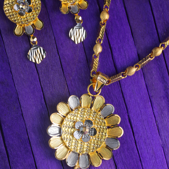 Noor-e-Zehra Pendant Set – A Symbol of Timeless Elegance and Divine Beauty