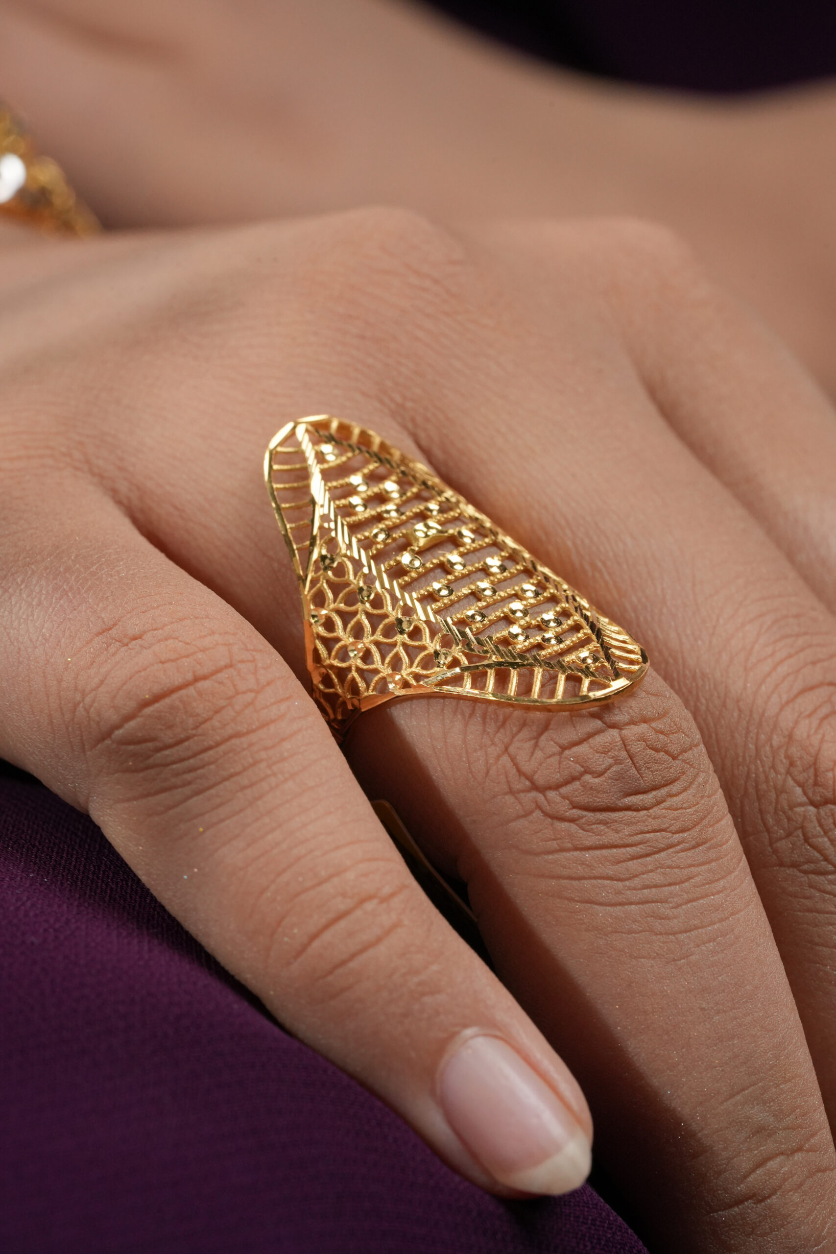 Zahara Leaf Gold Ring – Elegant 22K Designer Statement Ring