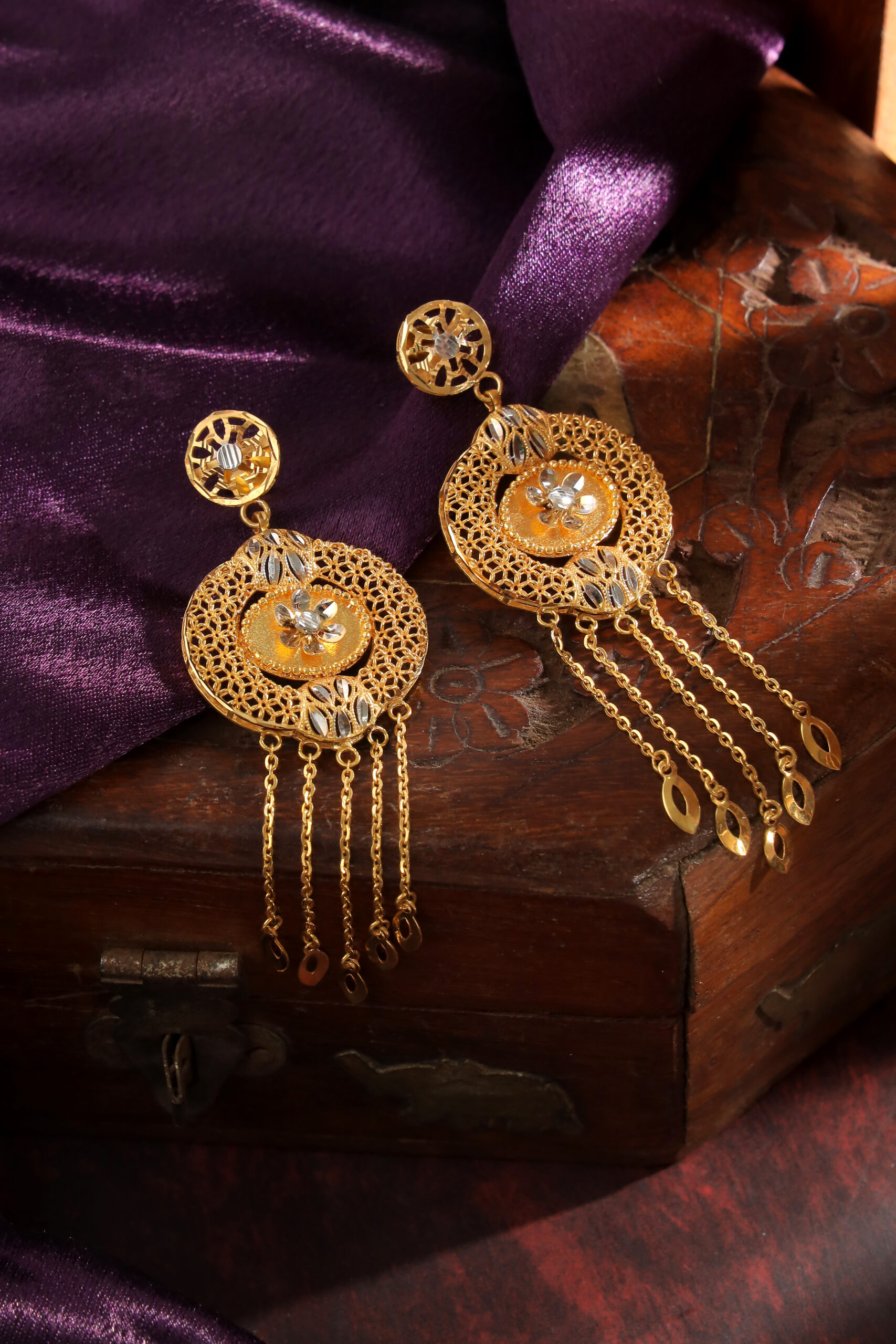 Celestial Harmony Earrings – An Ode to Timeless Elegance