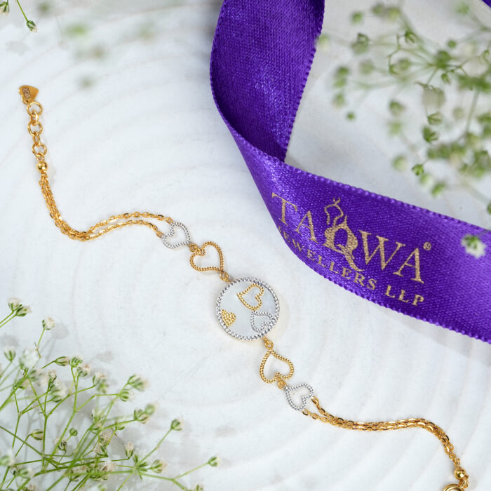 Dilnashi Heartline Bracelet