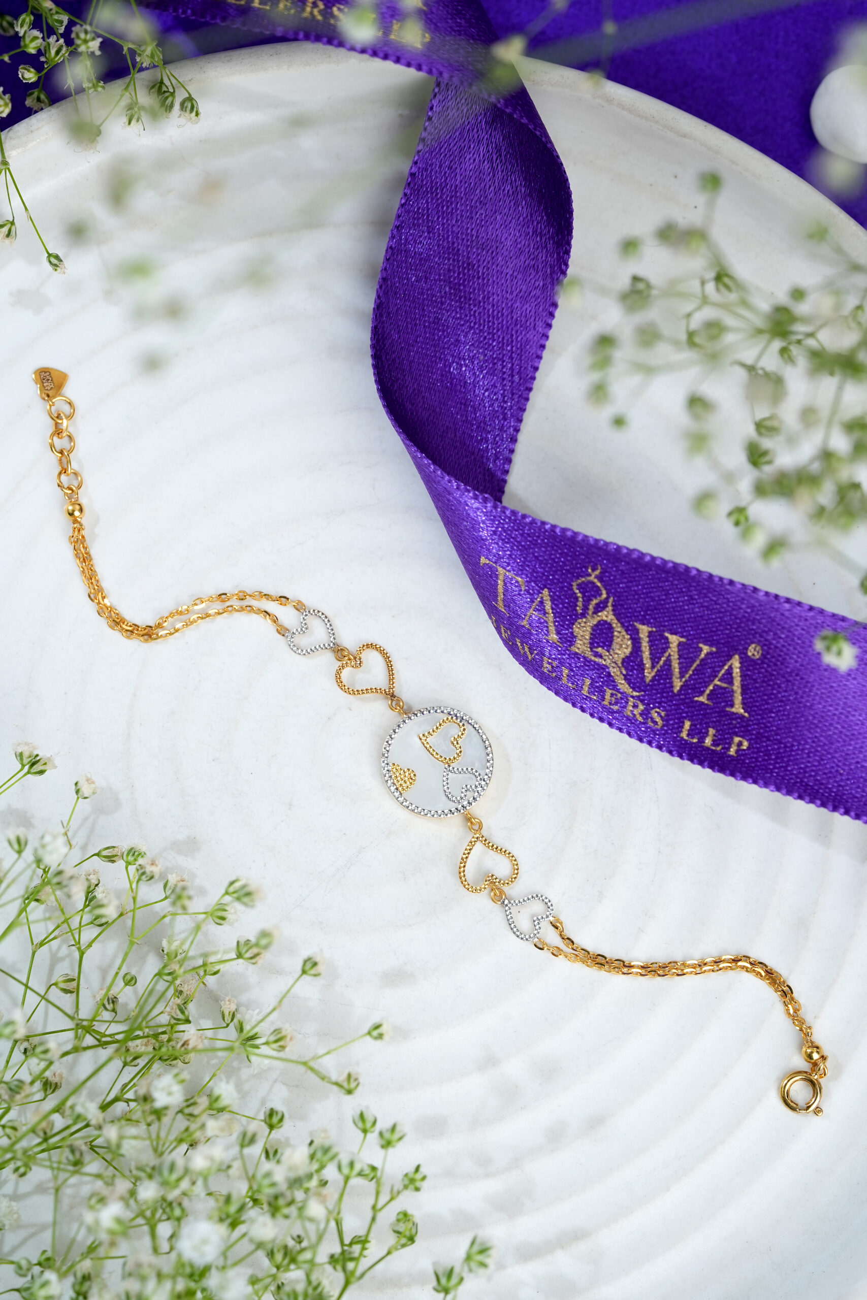 Dilnashi Heartline Bracelet