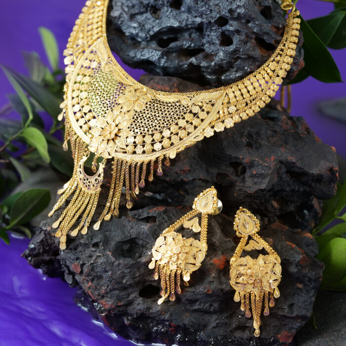 Noor-e-Haya – 22kt Grand Gold Bridal Necklace Set with Floral Tassels