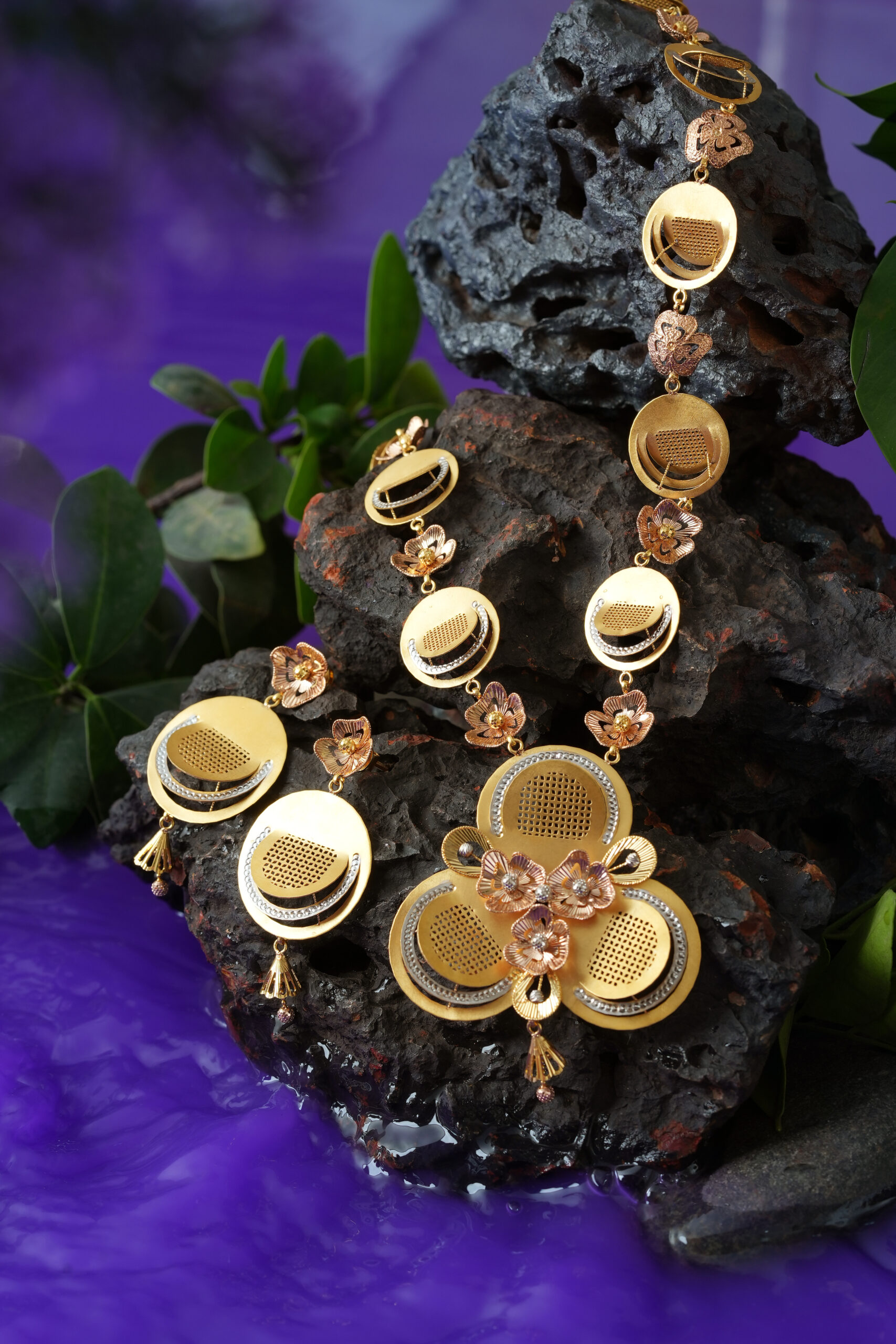 Ruqaya Noor – 22kt Real Gold Necklace Set Inspired by Islamic Elegance