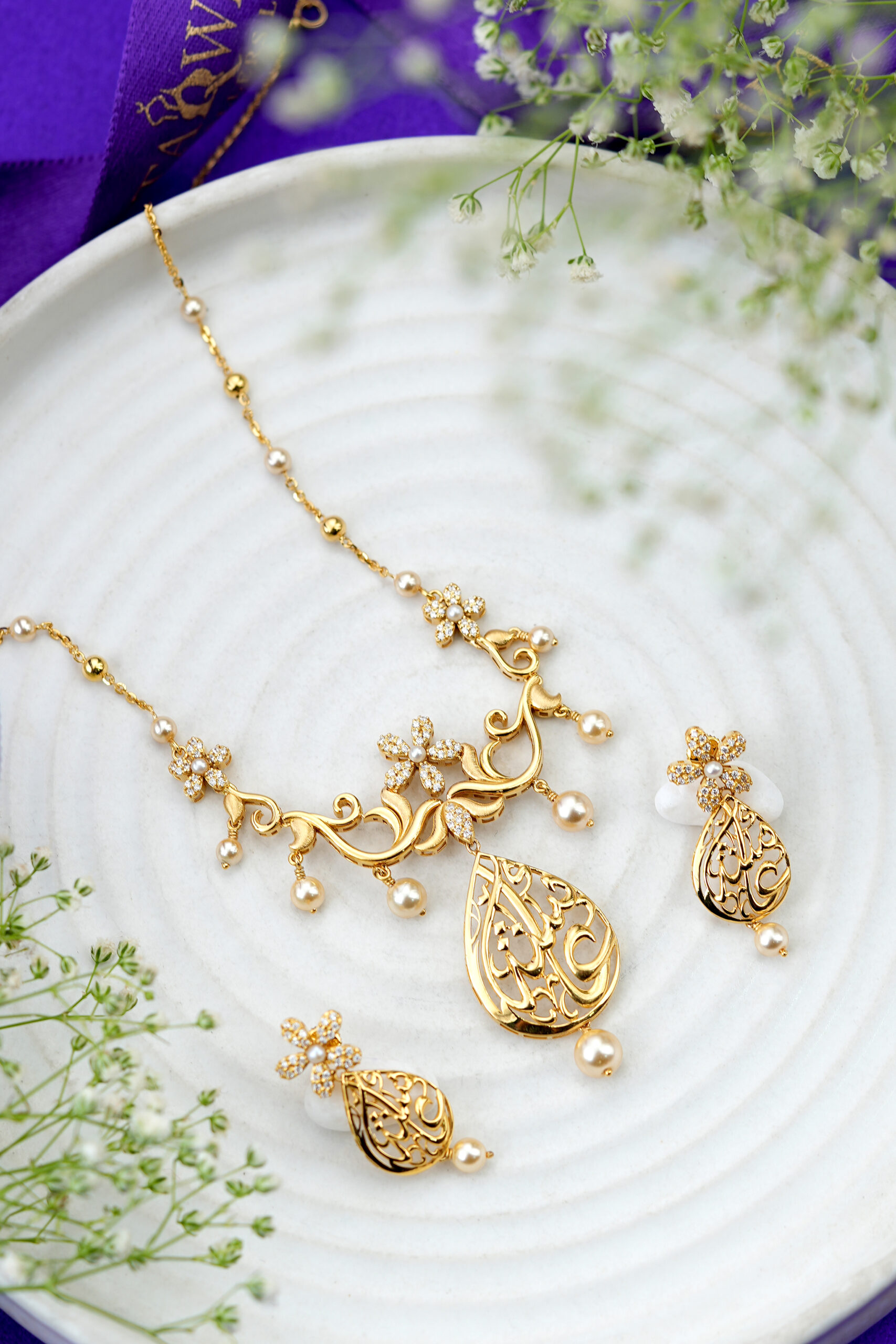 Silsila-e-Harf "Ayesha" – Arabic Calligraphy Necklace Set
