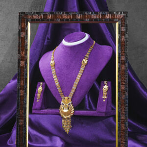 Sunehri Mehek Gold Necklace Set