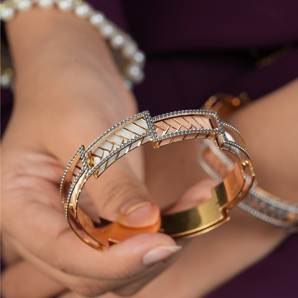 Seraphina Twirl Fancy Bangle