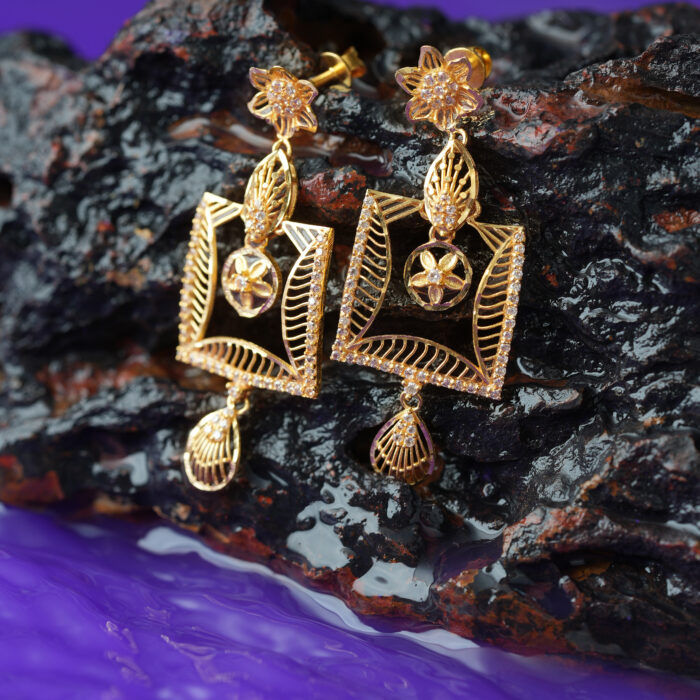 Zarina – 18kt Regal Square Drop Earrings (6.13 gms) Taqwa Signature | Timeless Elegance in Pure Gold