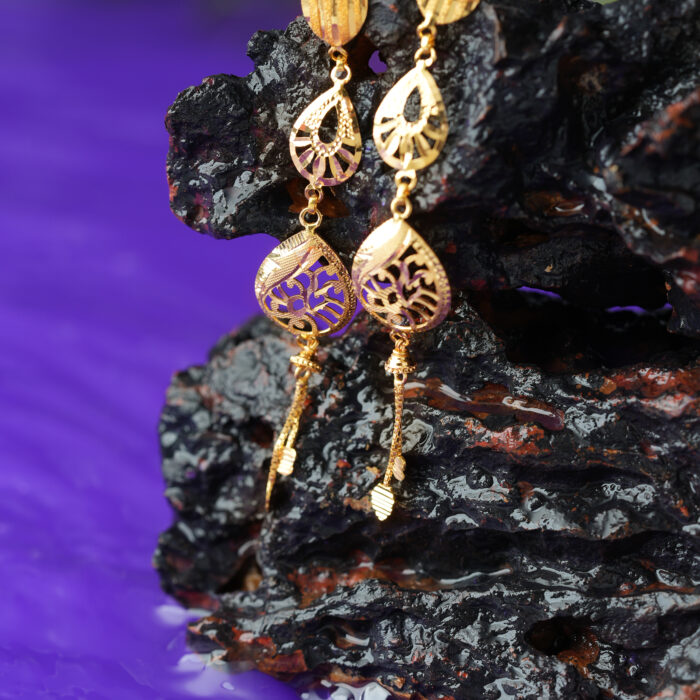 Zaynab Filigree Drop Earrings