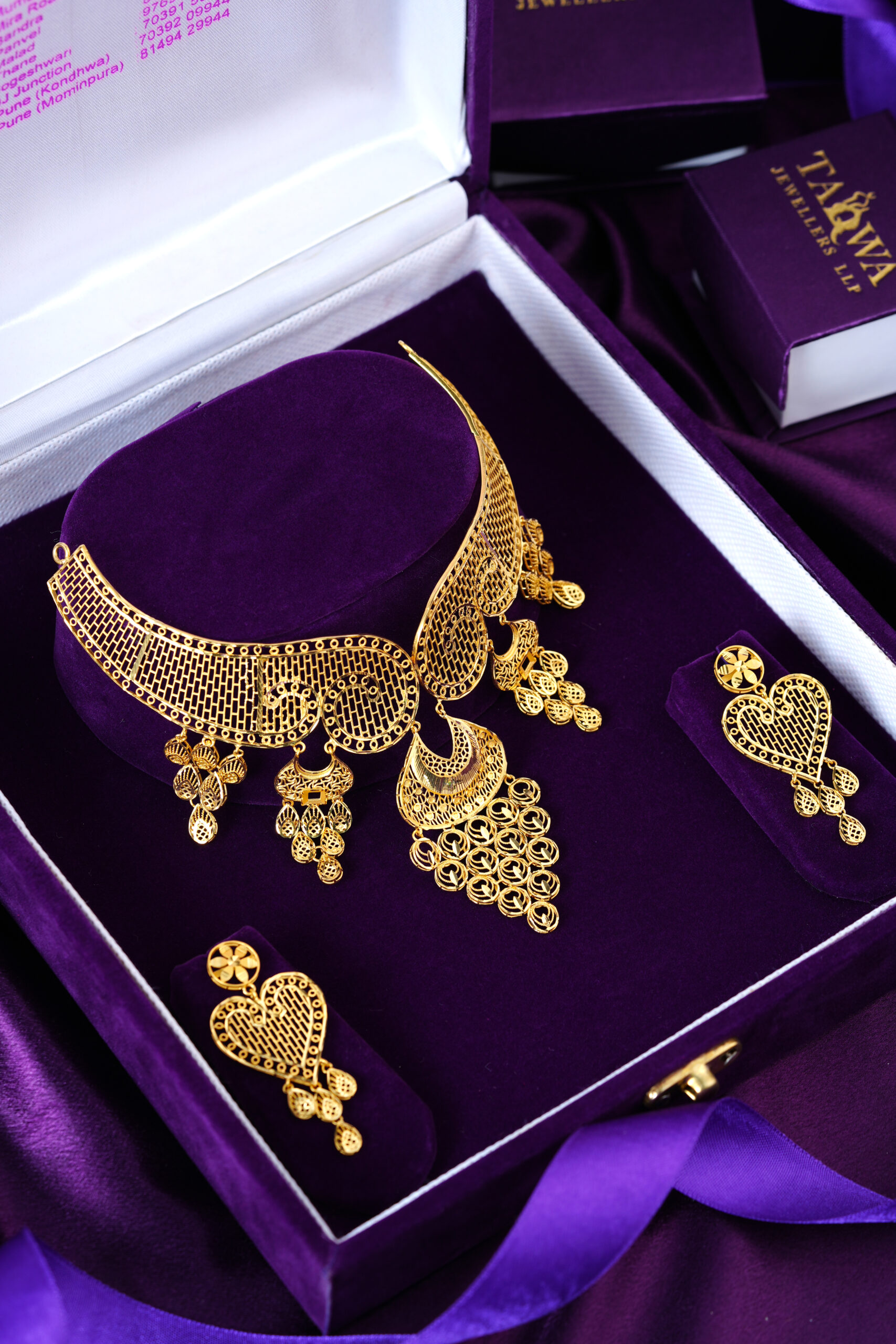 Zehraar Bridal Choker Set