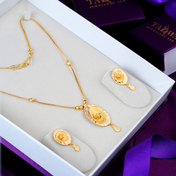Ziya Gold Necklace Set Bold Look. Timeless Shine.