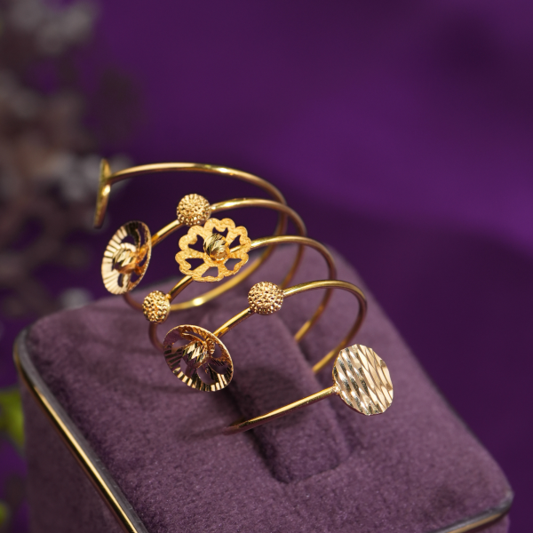 Tendril Fancy Gold Ring