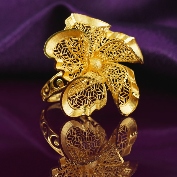 Unfurl Dubai Gold Ring