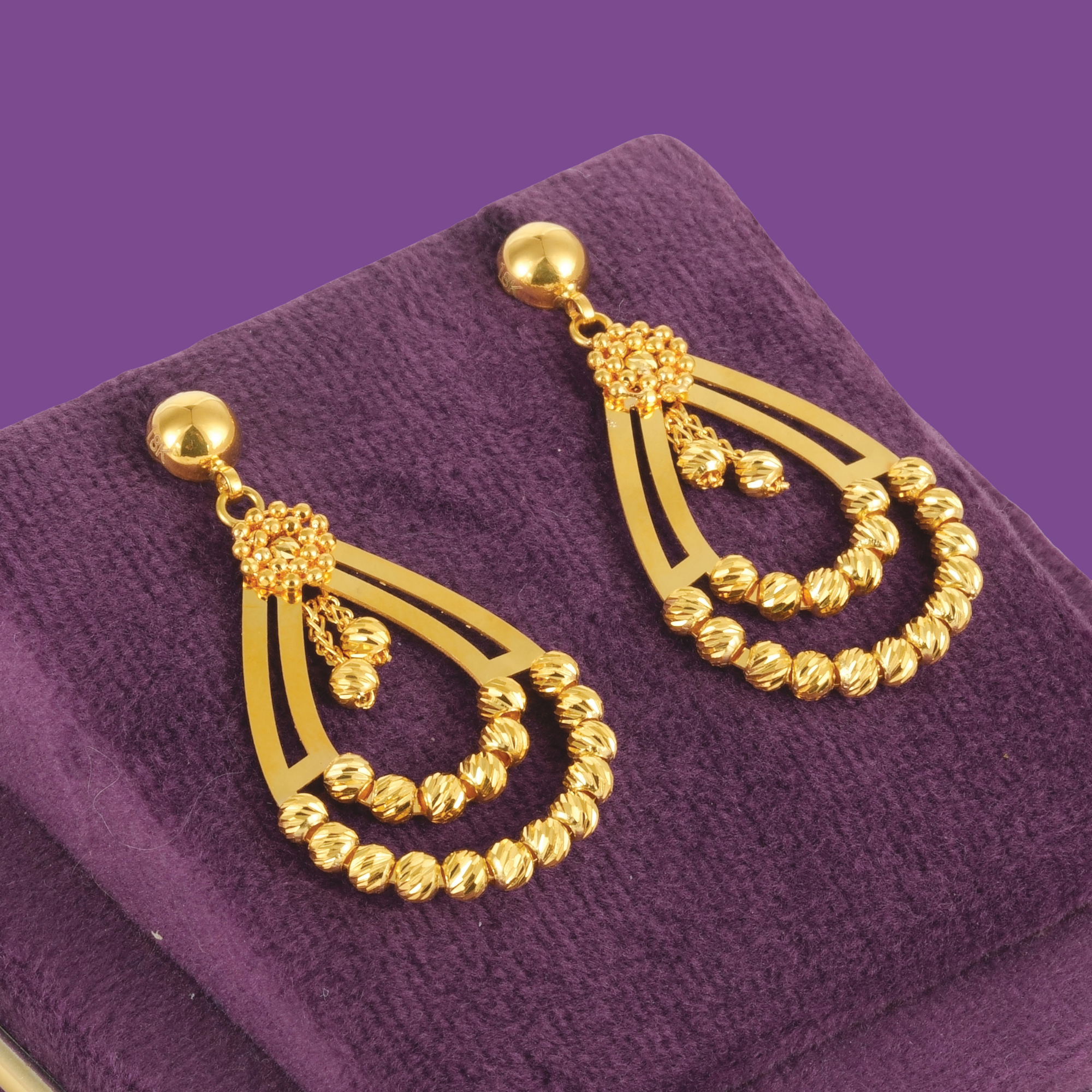Lumen Gold Necklace Set - Image 3
