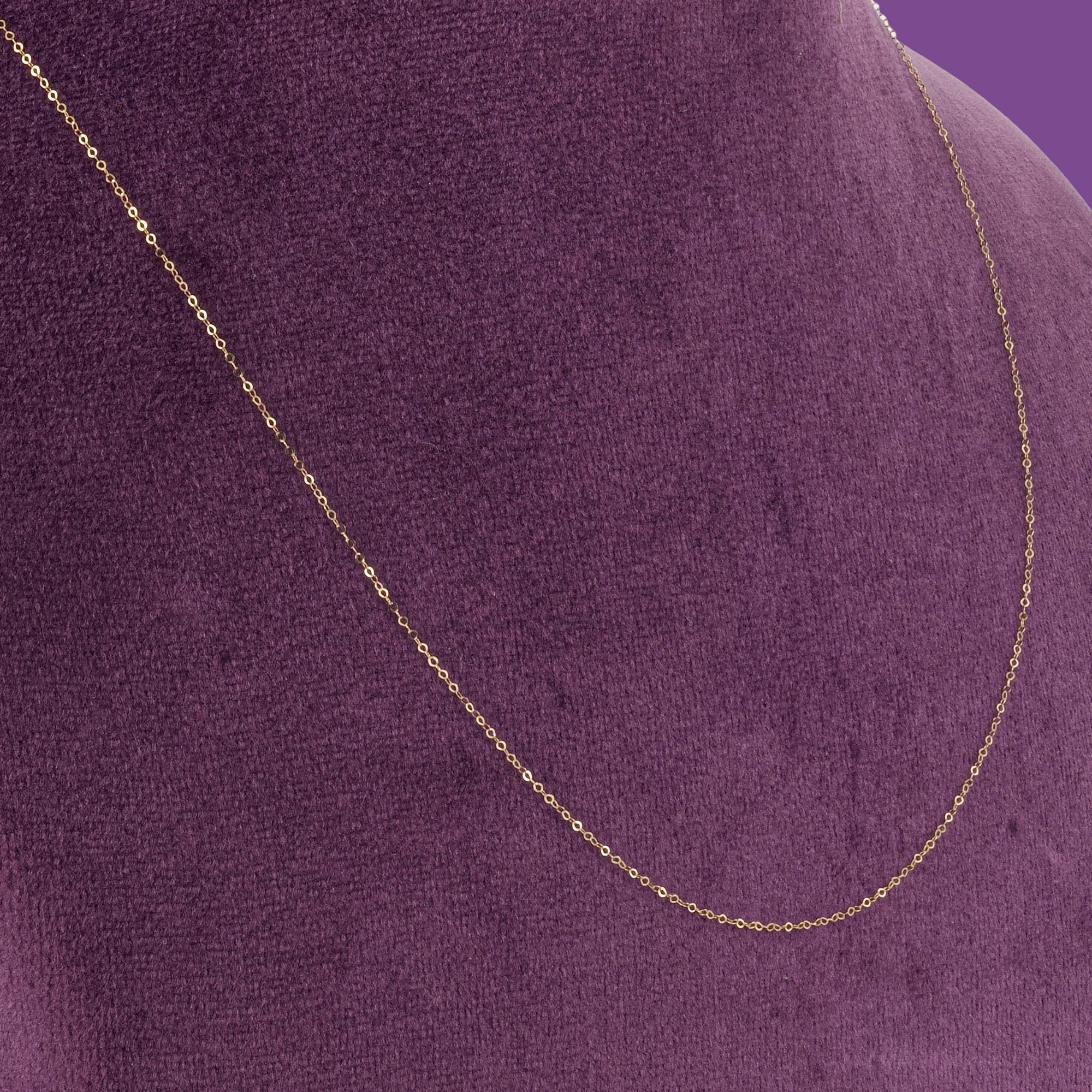 Mist 18KT gold chain, a plain ultra-lightweight chain in fine links, by Taqwa Jewellers.