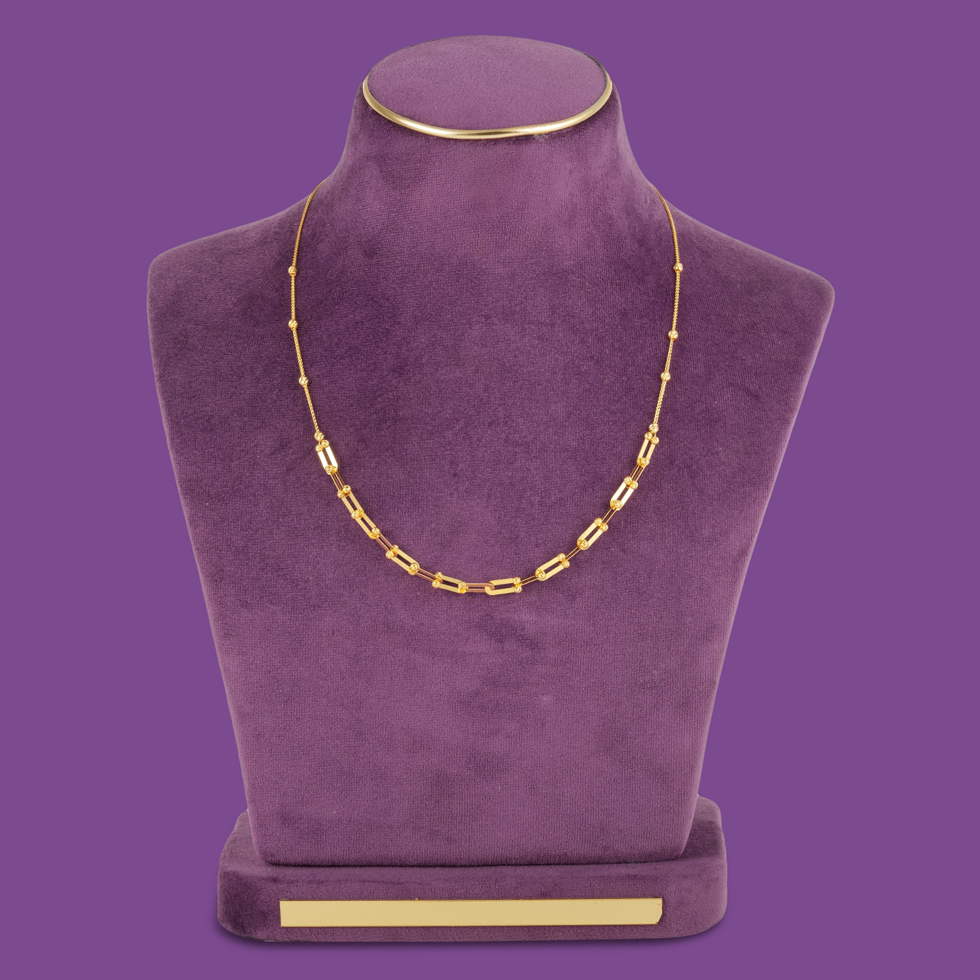 18KT yellow gold necklace set with bracelet, earrings and ring made of slim open links and cut gold beads.