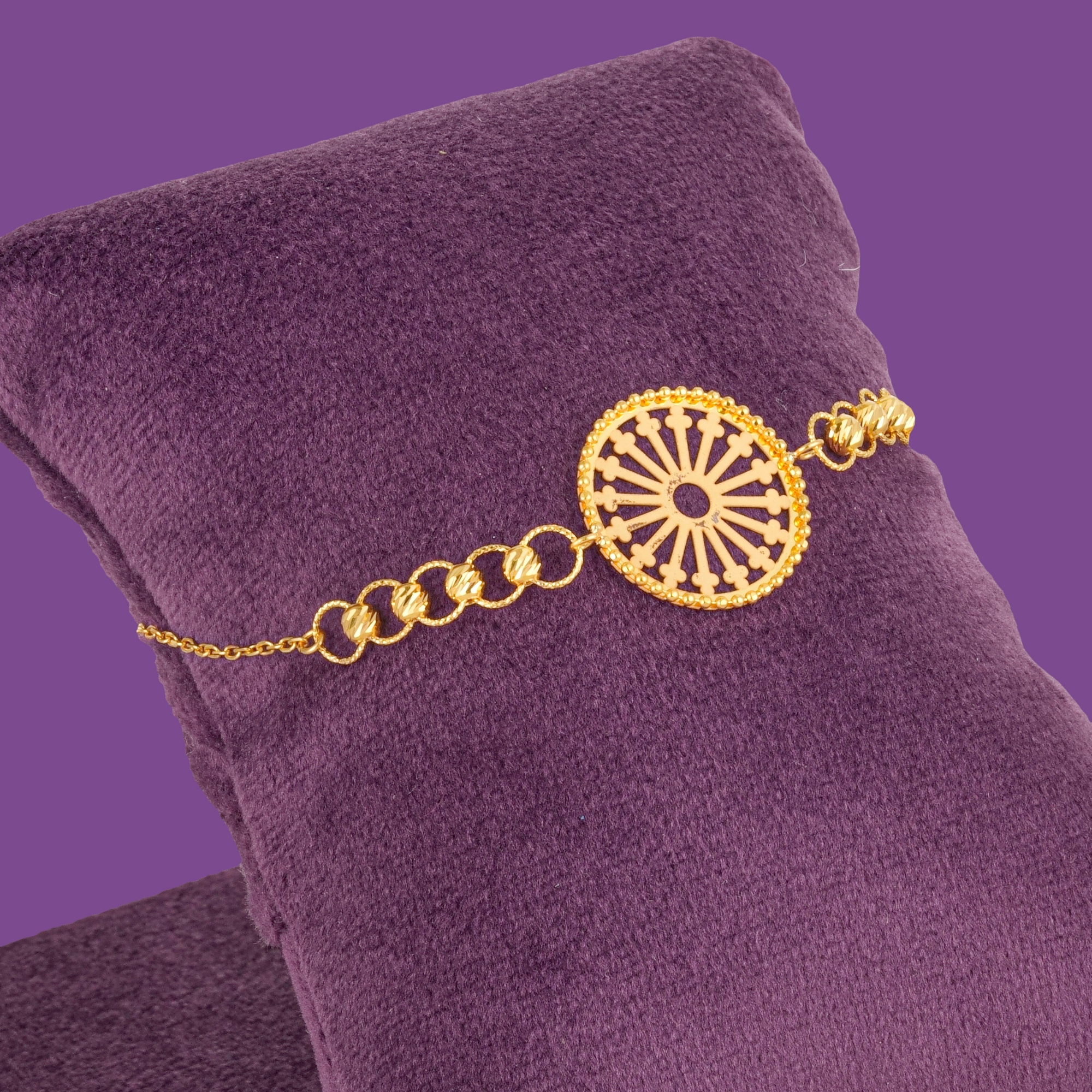 Sunwheel Gold Necklace Set - Image 3